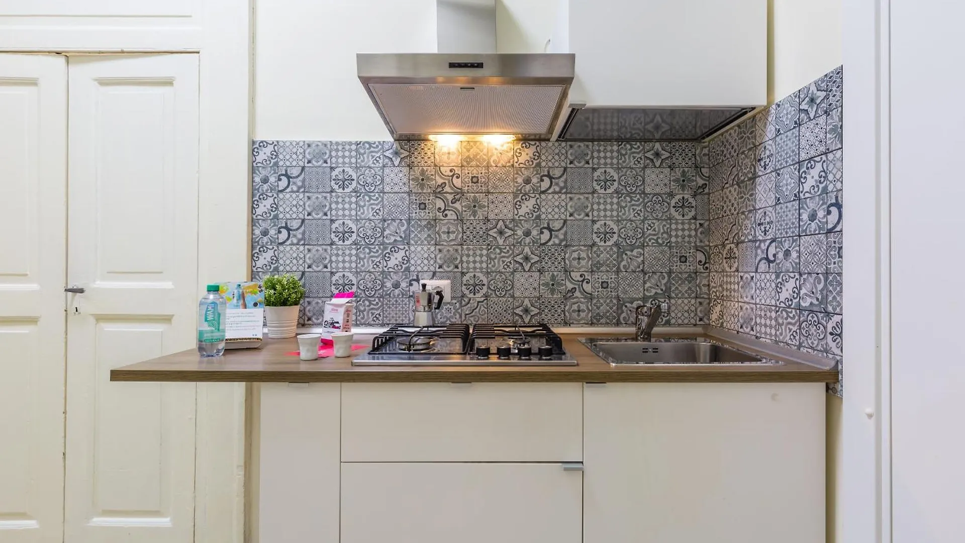 A Pochi Passi Da Piazza Del Gesu By Wonderful Italy Apartment Naples 0*,  Italy