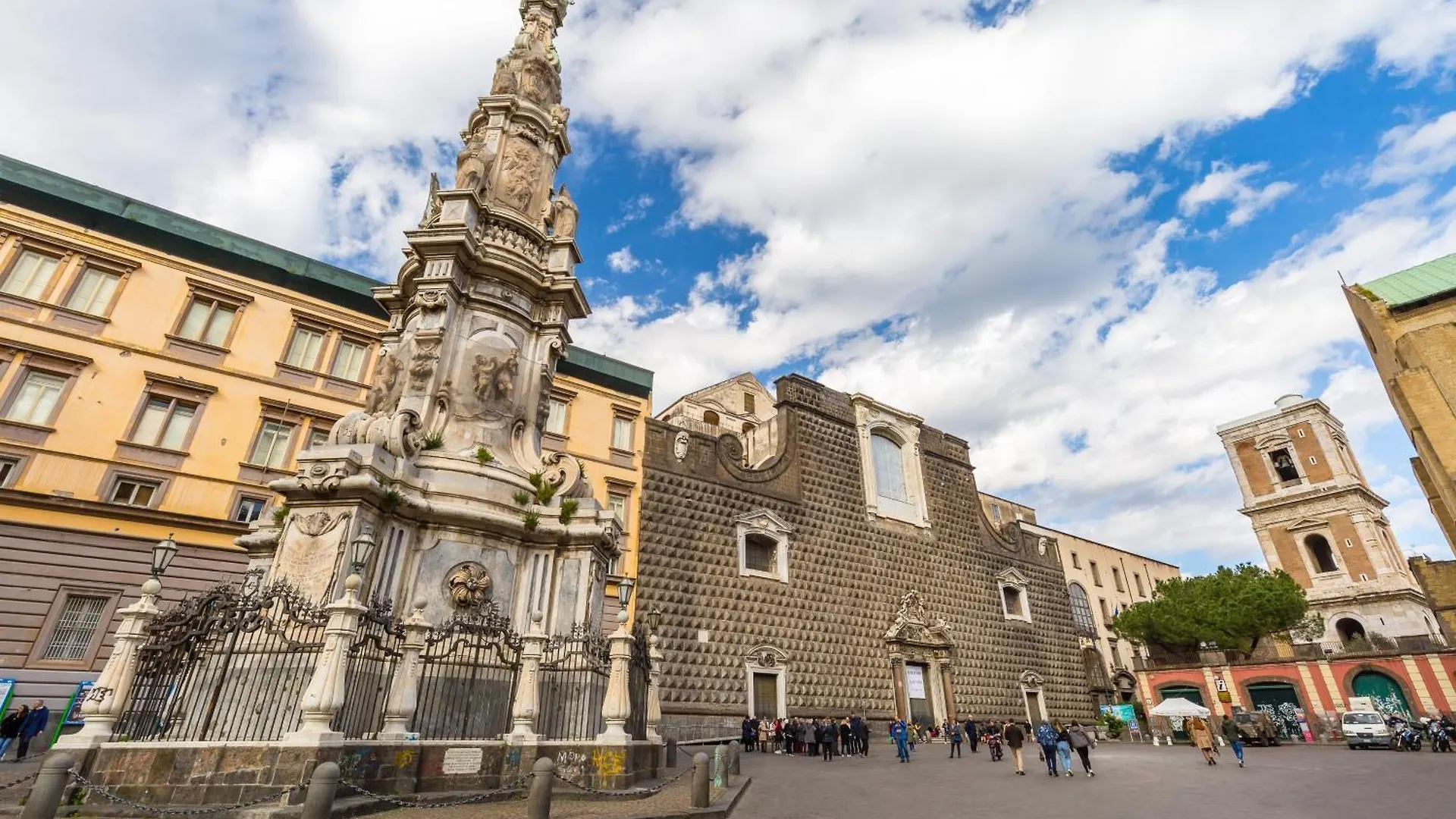 A Pochi Passi Da Piazza Del Gesu By Wonderful Italy Apartment Naples Italy